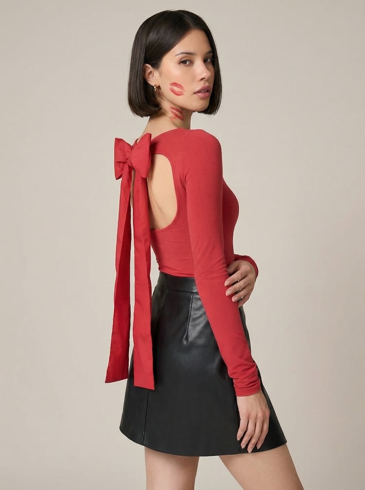 Боди-блузка с бантом на спине