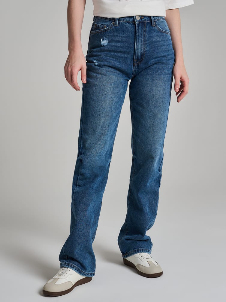 Джинсы прямые с потертостями