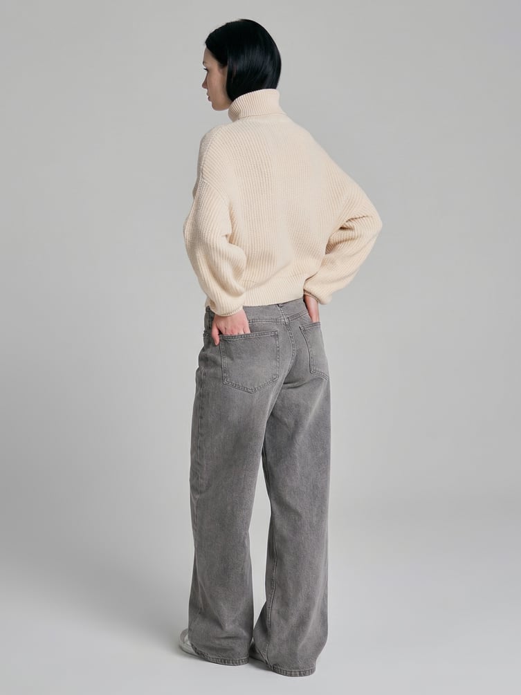 Джинсы широкие с вареным эффектом