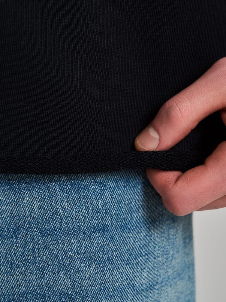 Свитшот оверсайз с коротким рукавом и необработанным краем