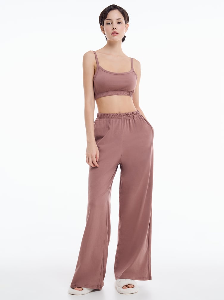 Домашняя пижама с топом и брюками