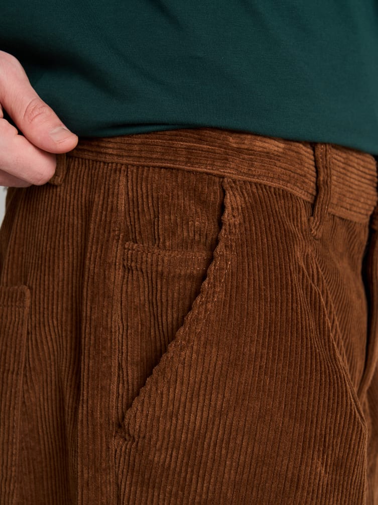 Брюки вельветовые зауженные