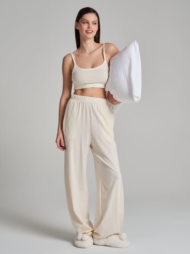 Домашняя пижама с топом и брюками