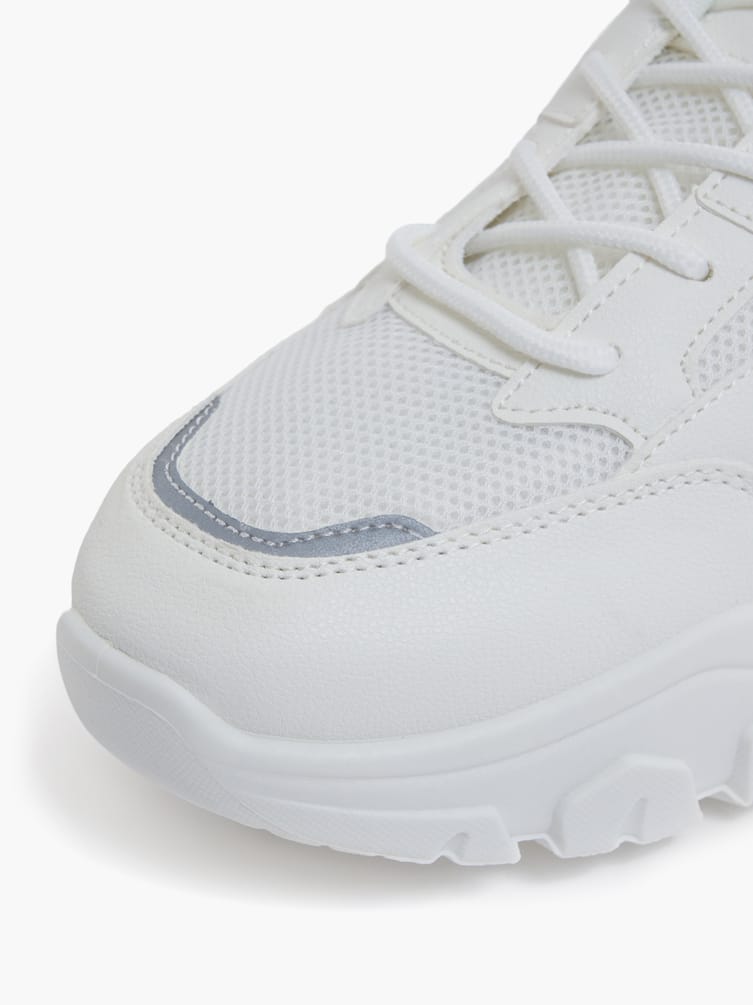 Кроссовки спортивные на тракторной подошве