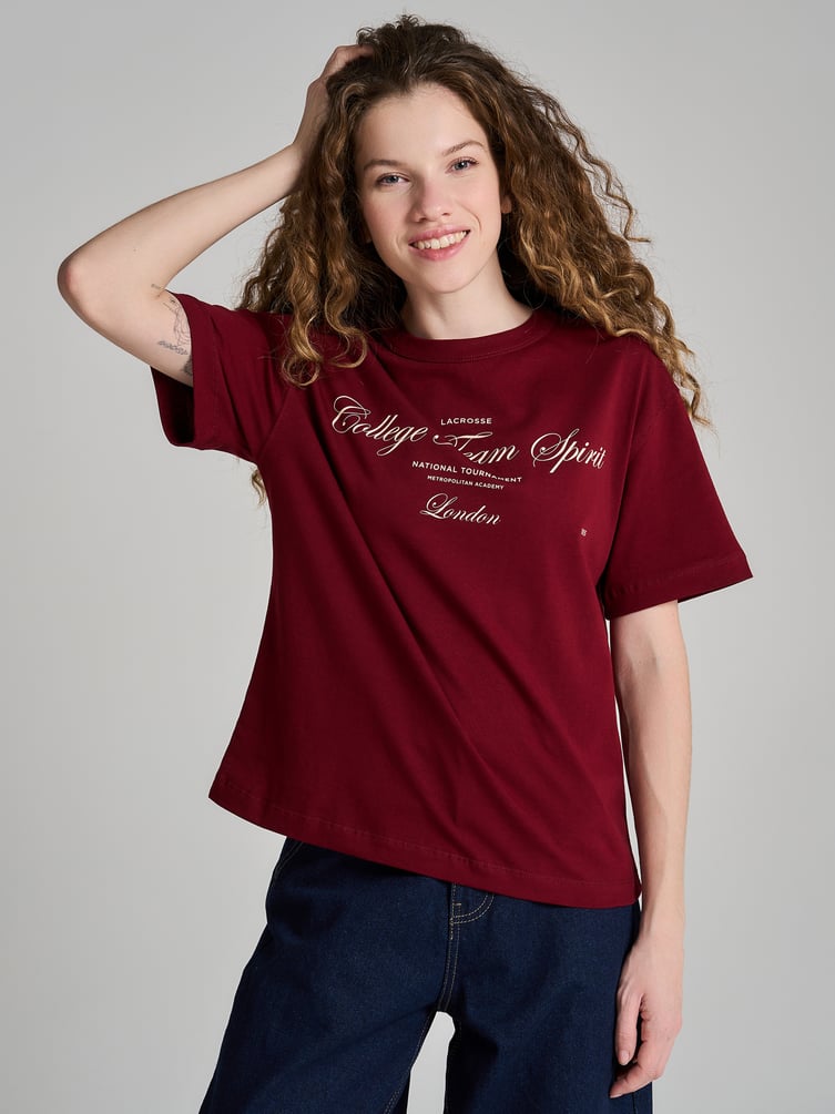 Футболка с надписью College Team Spirit