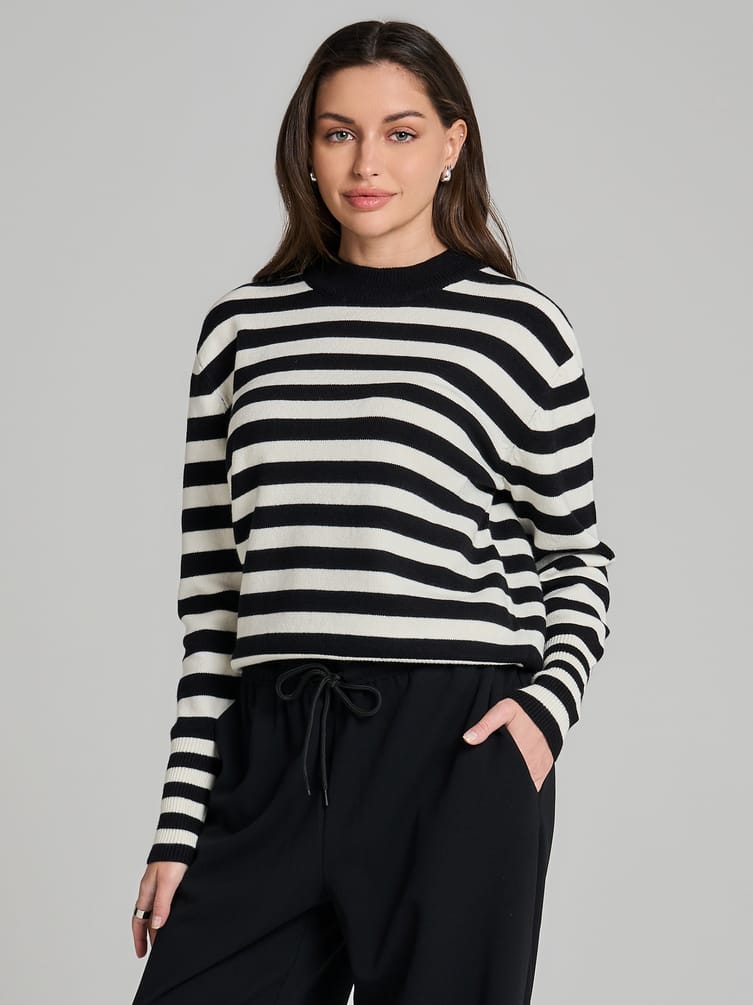 Джемпер трикотажный в полоску