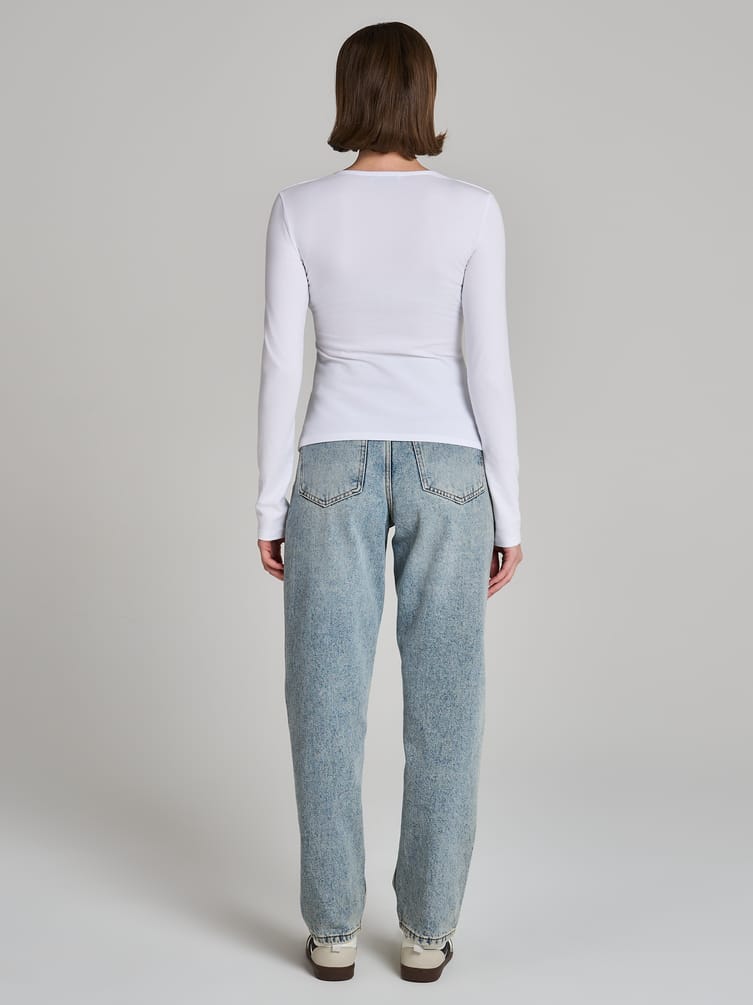 Джинсы мом с высокой посадкой