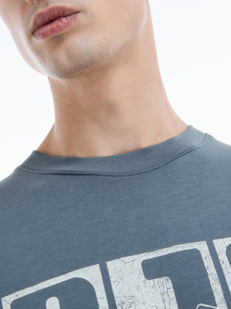 Футболка свободная с принтом