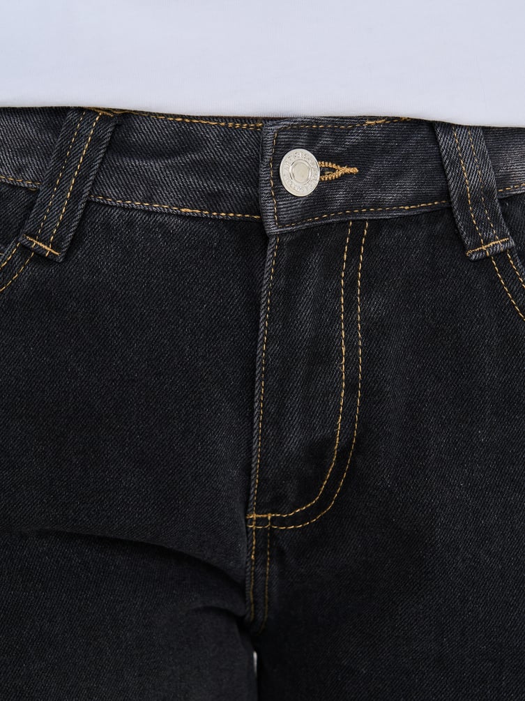 Джинсы баллоны со средней посадкой