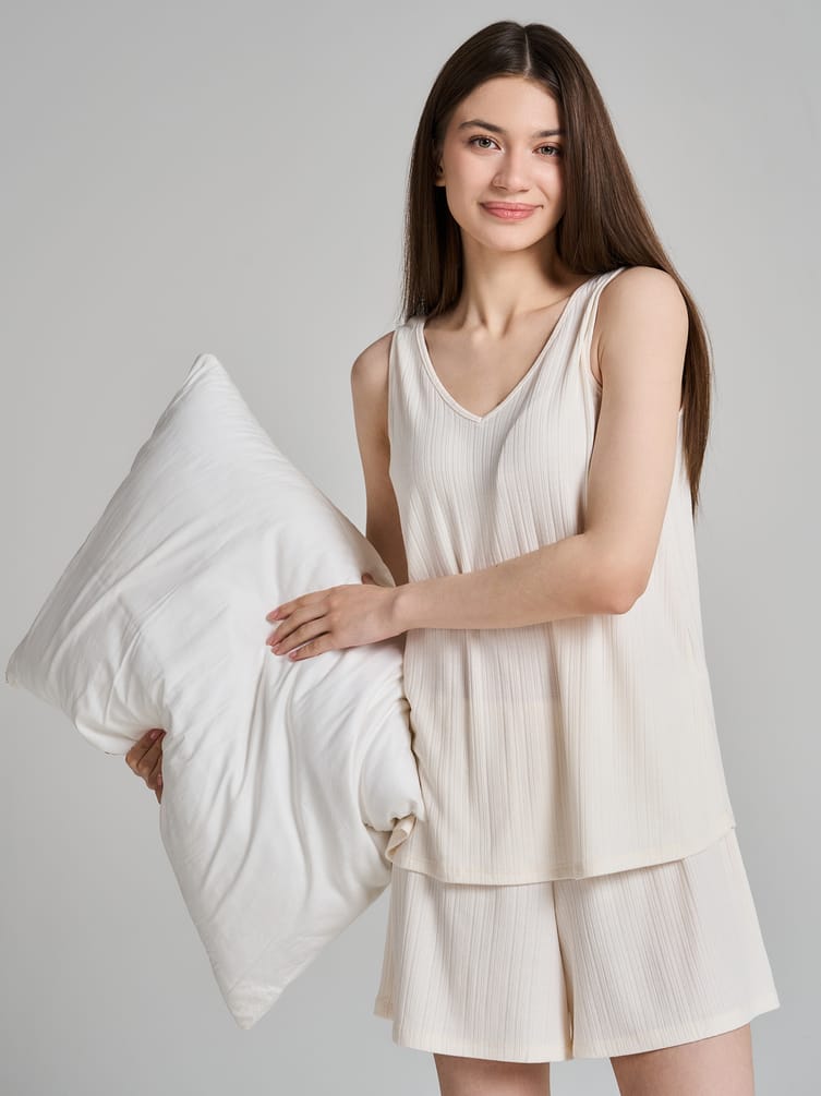 Пижама из вискозы с шортами