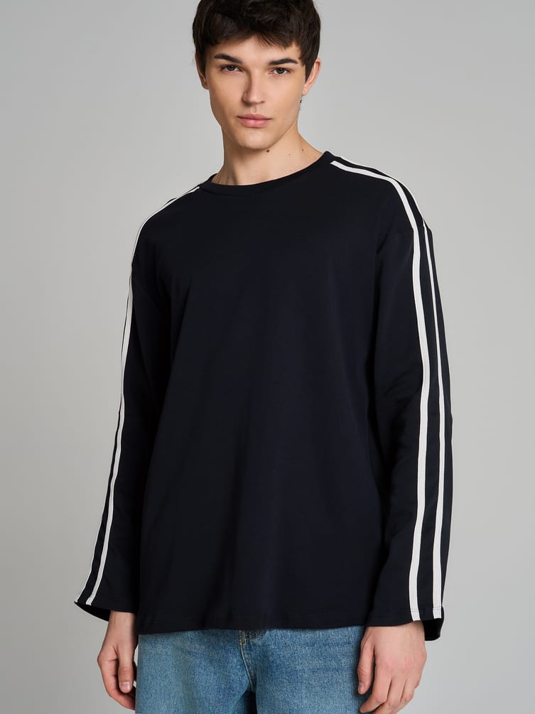 Лонгслив спортивный с лампасами