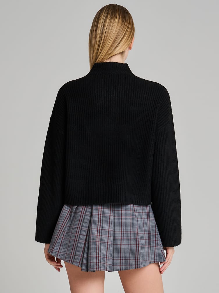 Свитер вязаный теплый