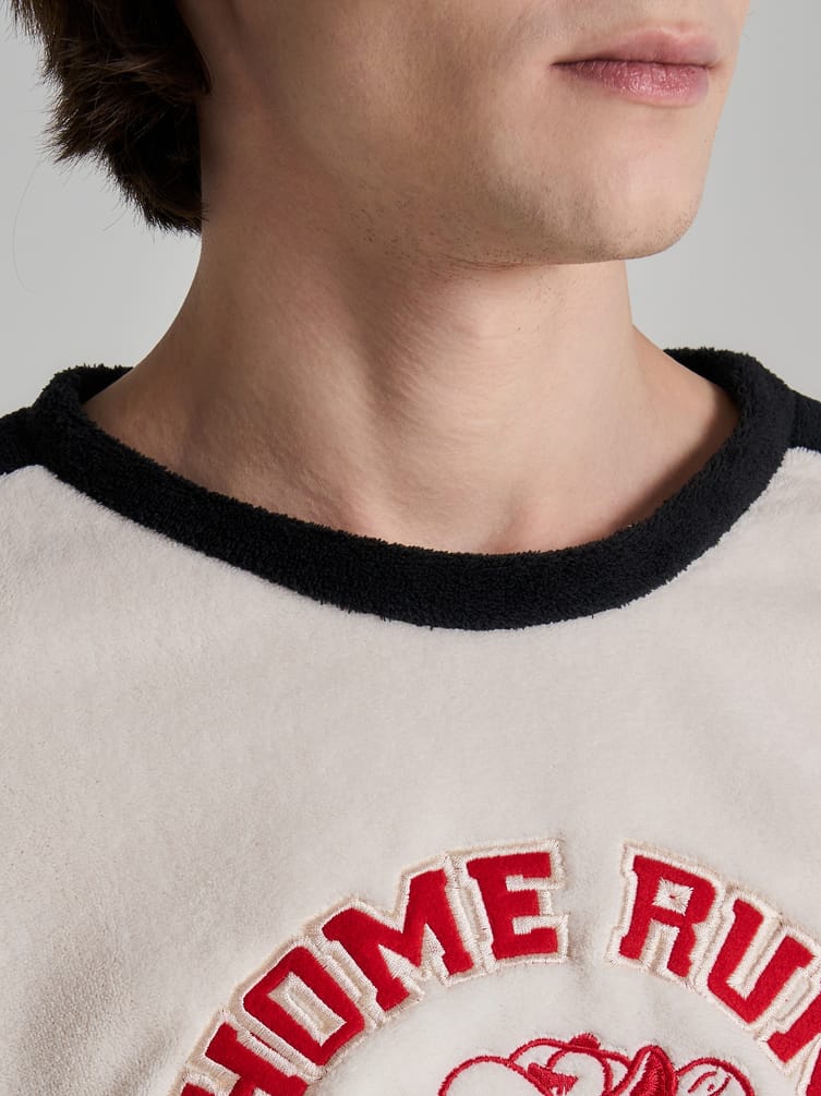 Пижама плюшевая с вышивкой и брюками