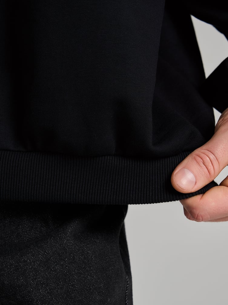 Свитшот оверсайз с надписью