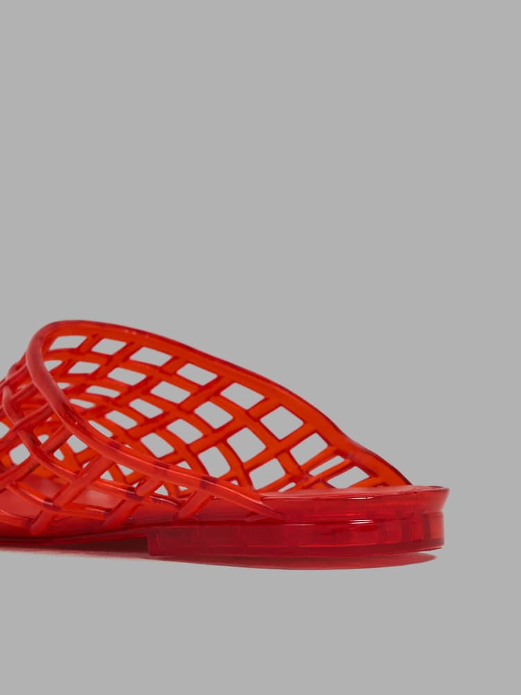 Шлепанцы с плетёным дизайном