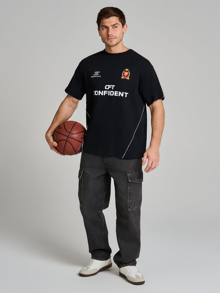 Футболка с надписью Confident