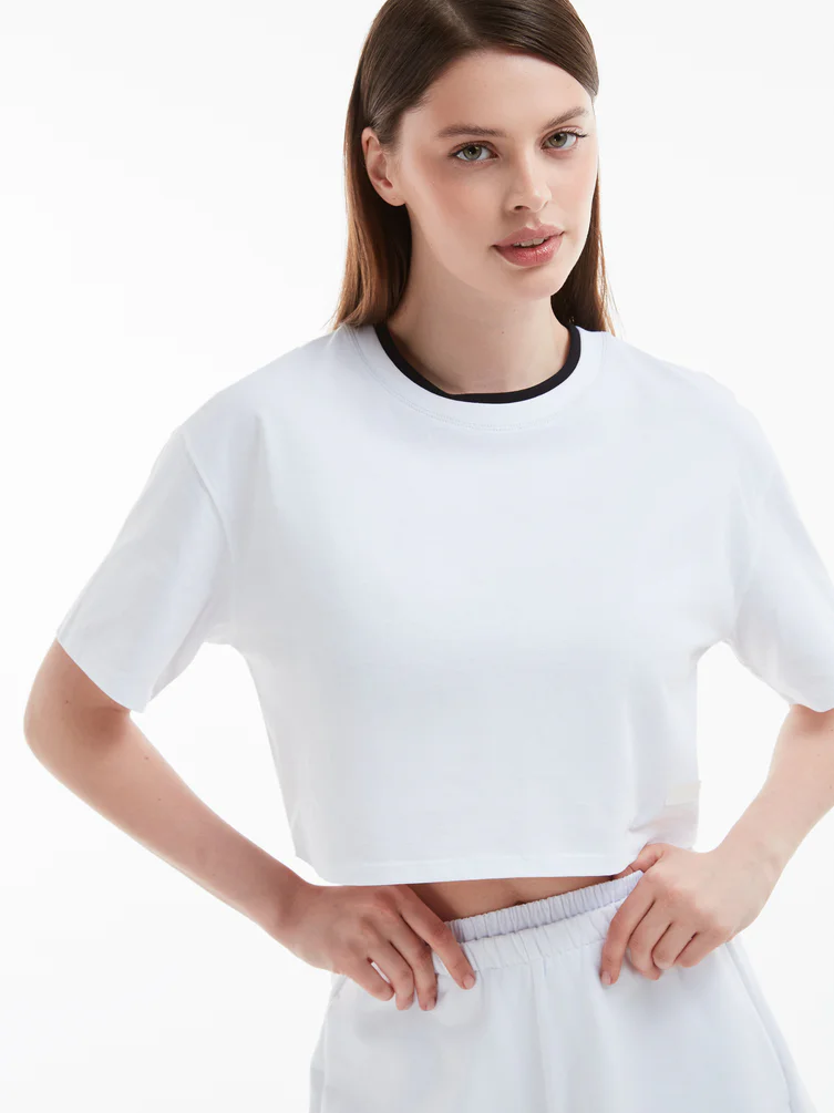 Короткая футболка оверсайз Color Basic