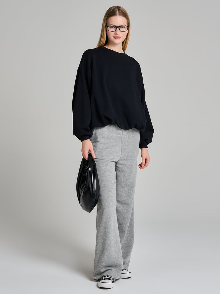 Свитшот с резинкой на талии