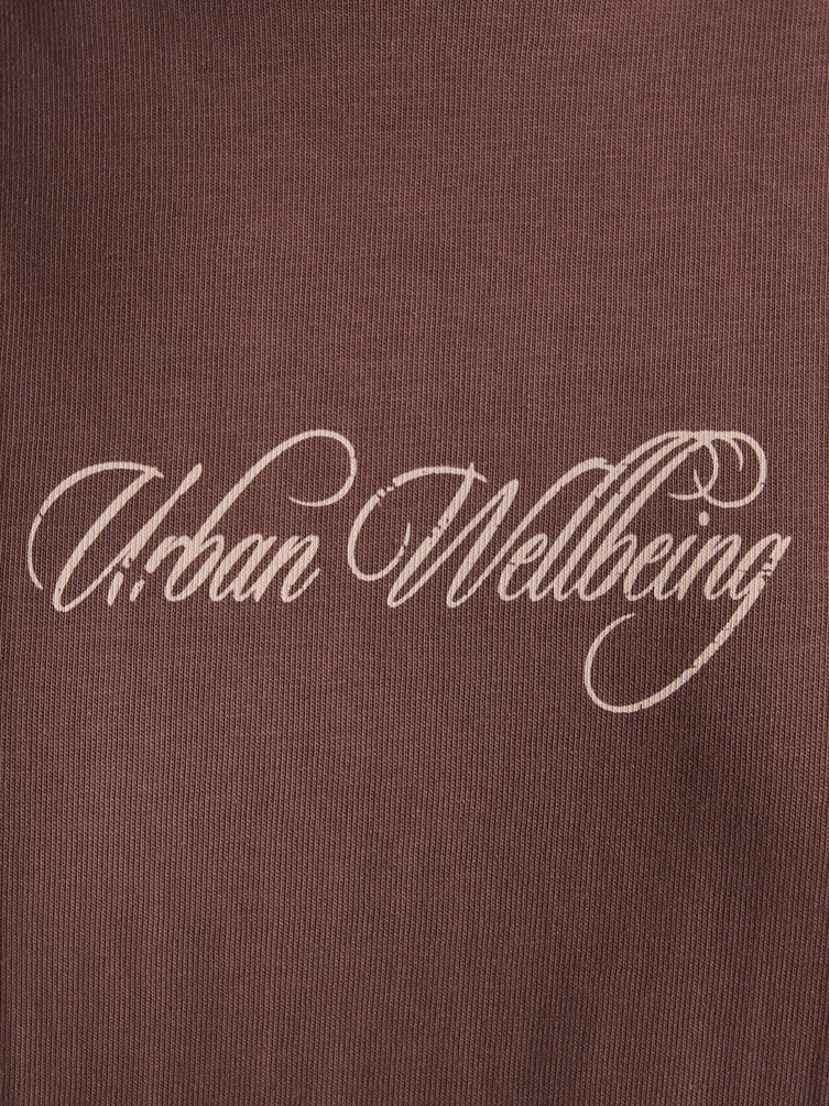 Футболка оверсайз с принтом на спине