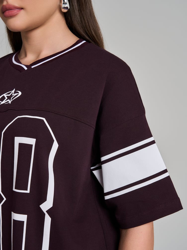 Спортивная футболка с надписью