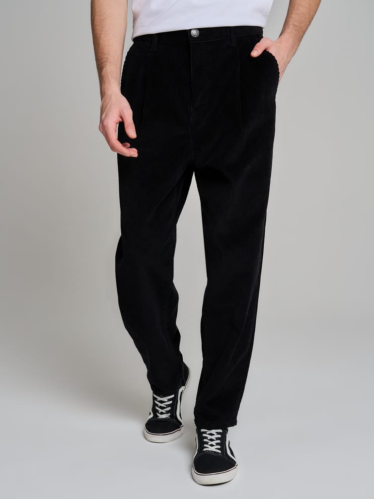 Вельветовые зауженные брюки