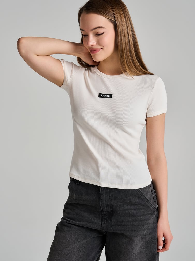 Футболка облегающая с надписью