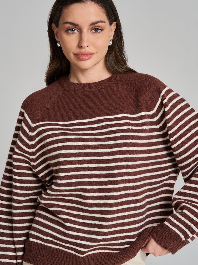 Джемпер трикотажный в полоску