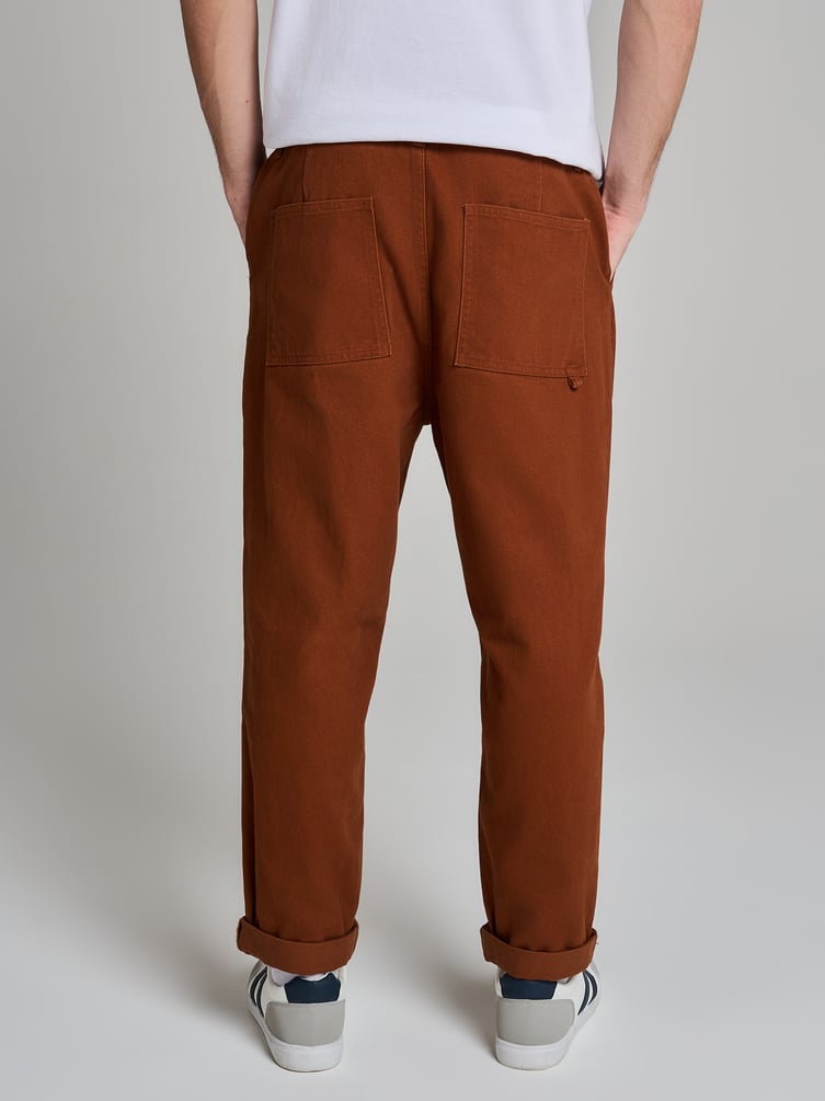 Зауженные укороченные брюки