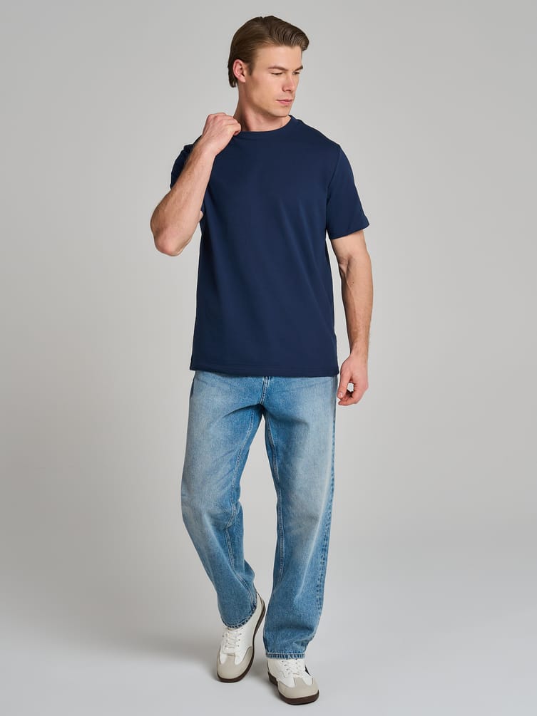 Базовая плотная классическая футболка