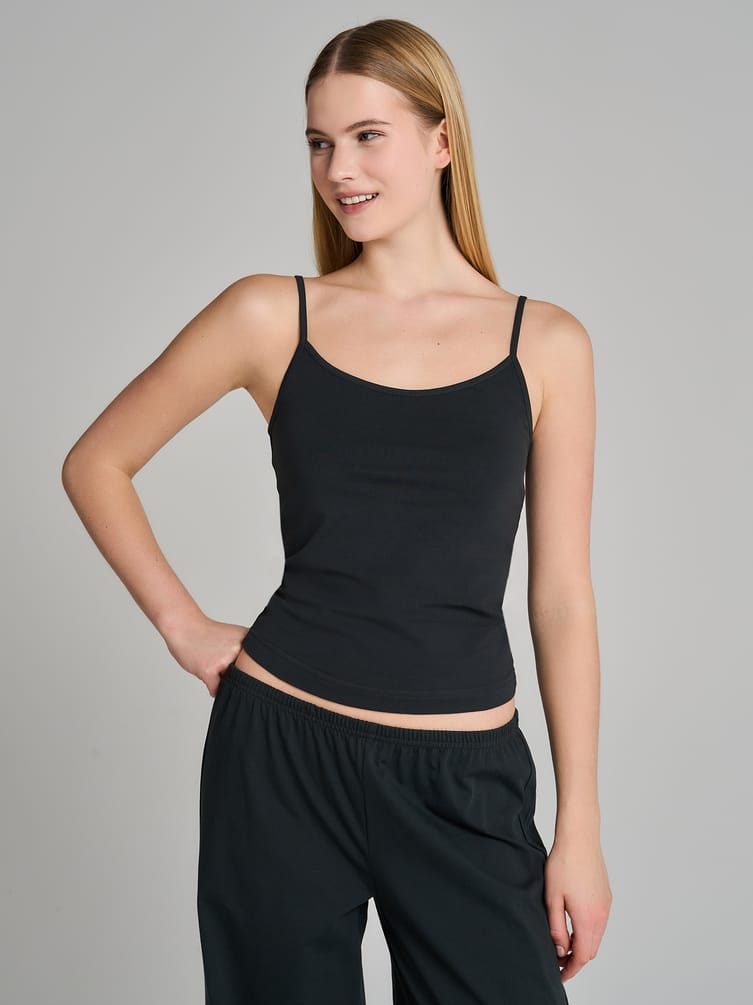 Пижама из хлопка с майкой и брюками