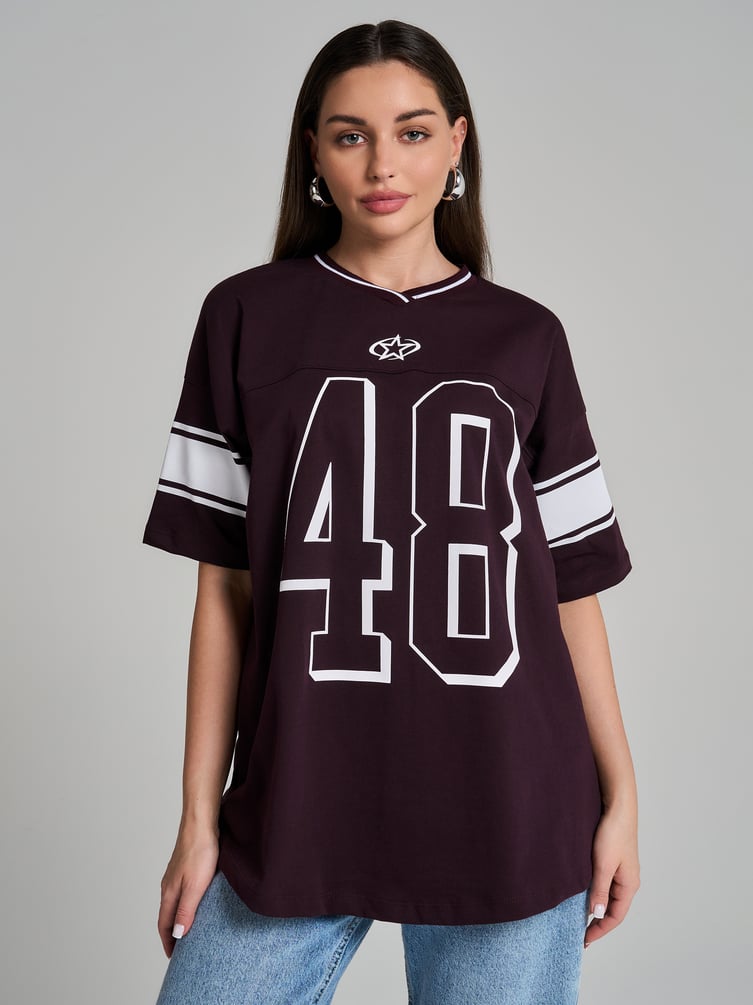 Спортивная футболка с надписью