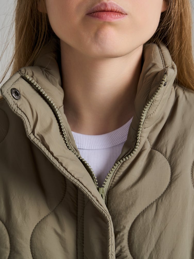 Куртка стеганая на синтепоне