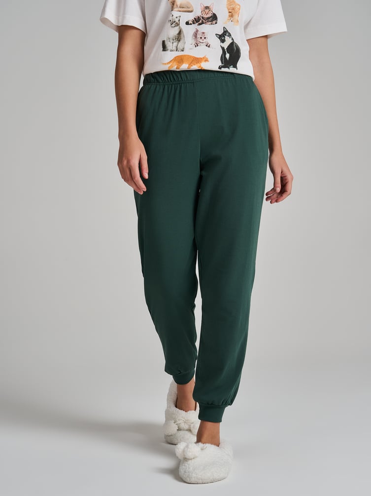 Пижама с принтом котиков и брюками