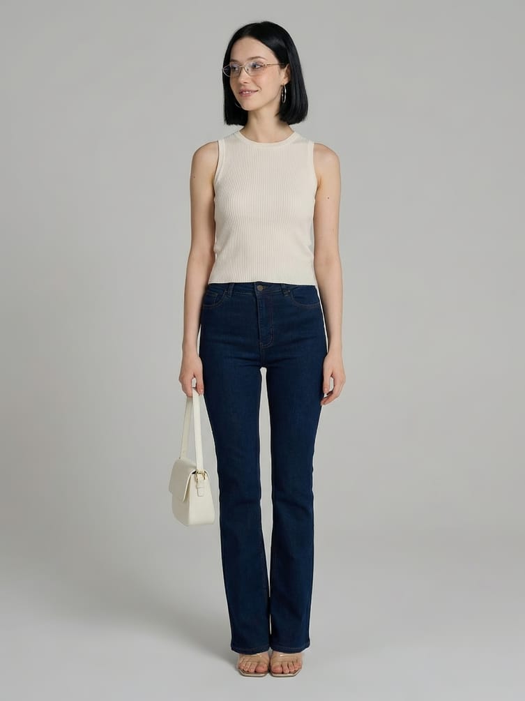 Джинсы клеш от колена