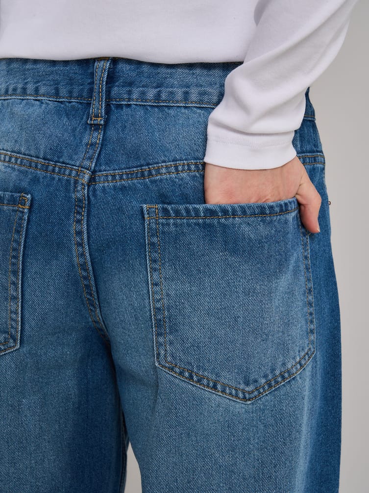 Джинсы бойфренды широкие