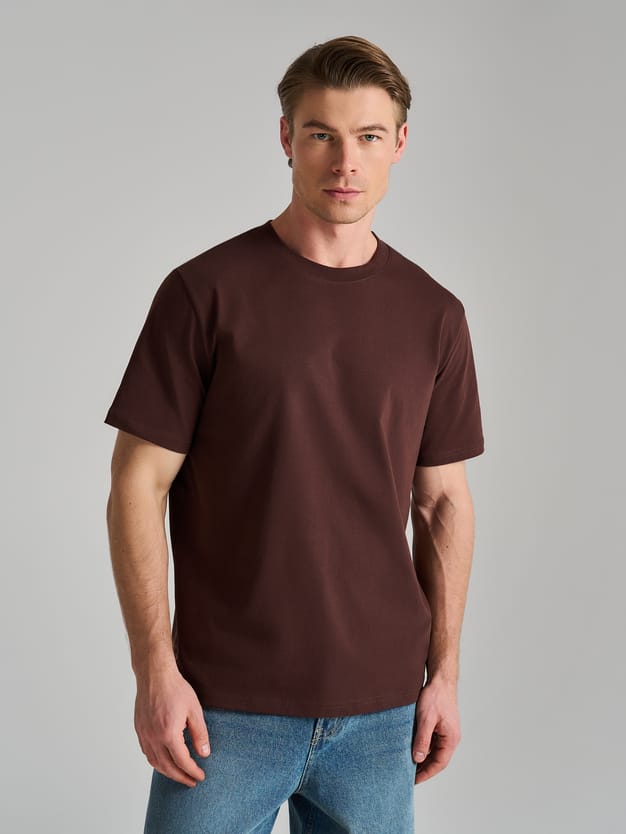 Плотная базовая классическая футболка