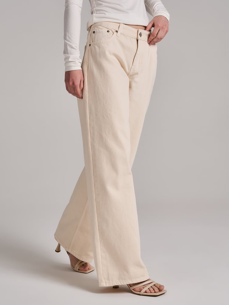 Джинсы бойфренды широкие