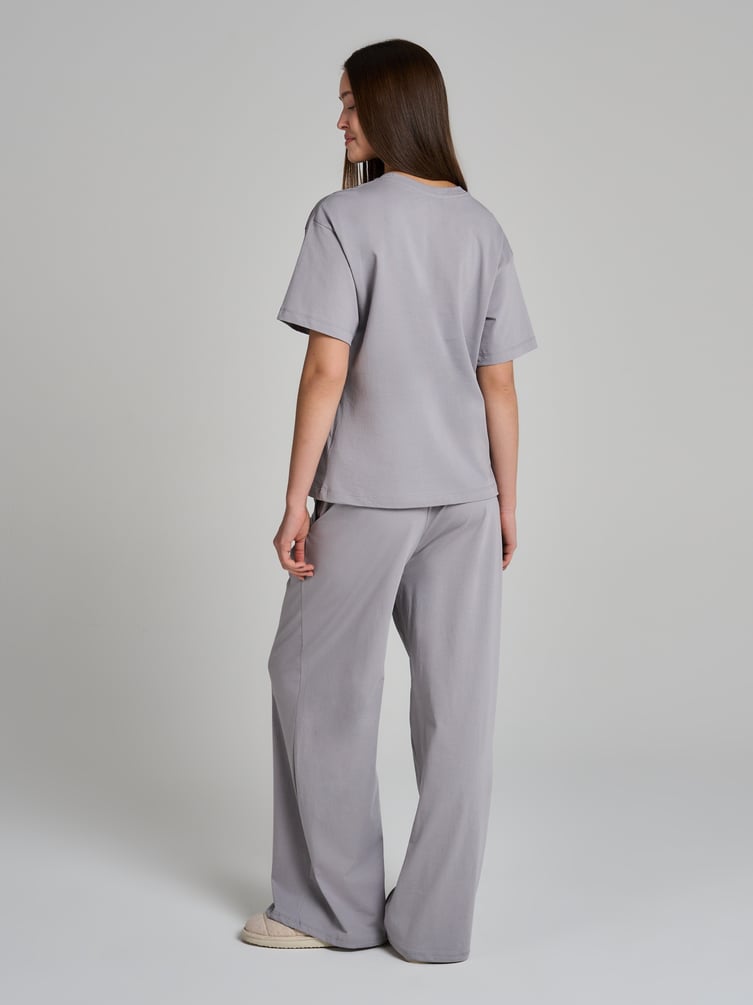 Пижама с принтом и брюками