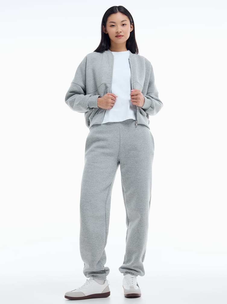 Утепленные брюки джоггеры с начесом