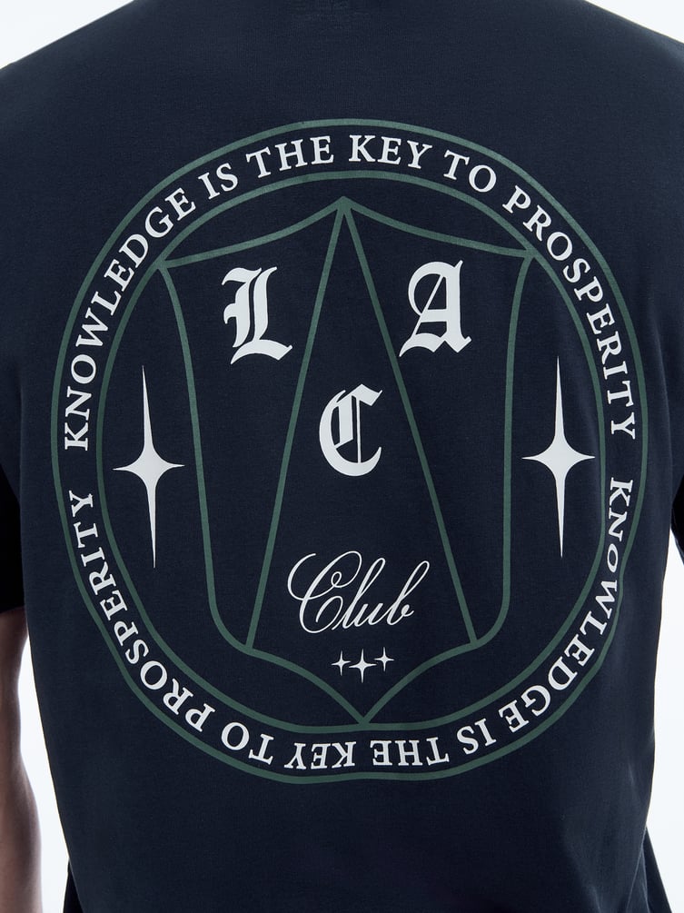 Футболка с бархатной надписью Club