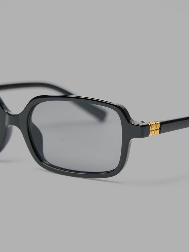 Очки солнцезащитные имиджевые