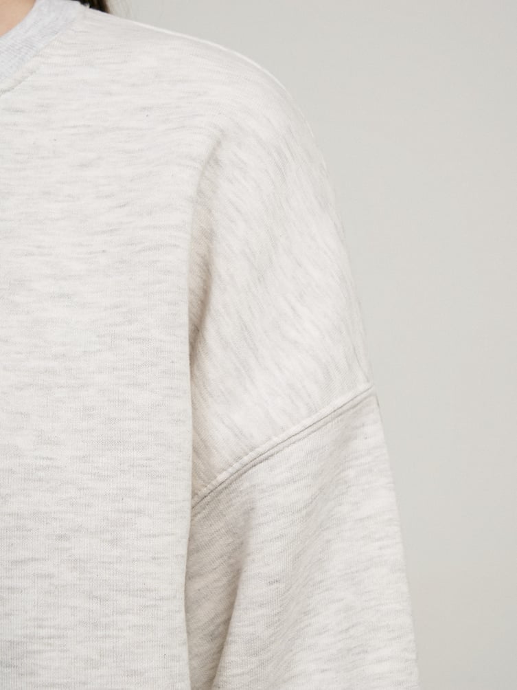 Утепленный свитшот с начесом