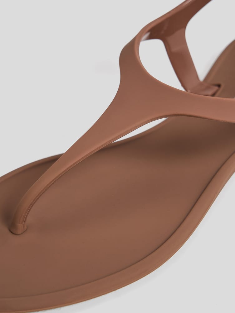 Босоножки летние открытые