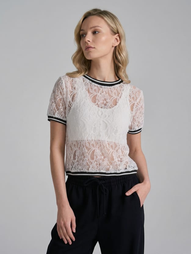 Блузка кружевная с коротким рукавом
