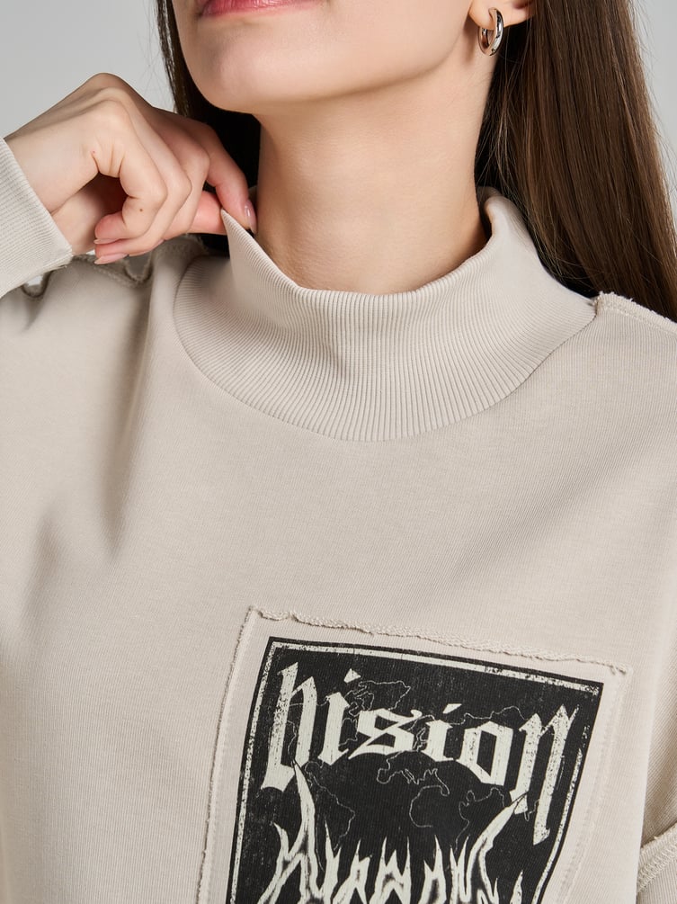 Свитшот в стиле гранж с необработанными краями