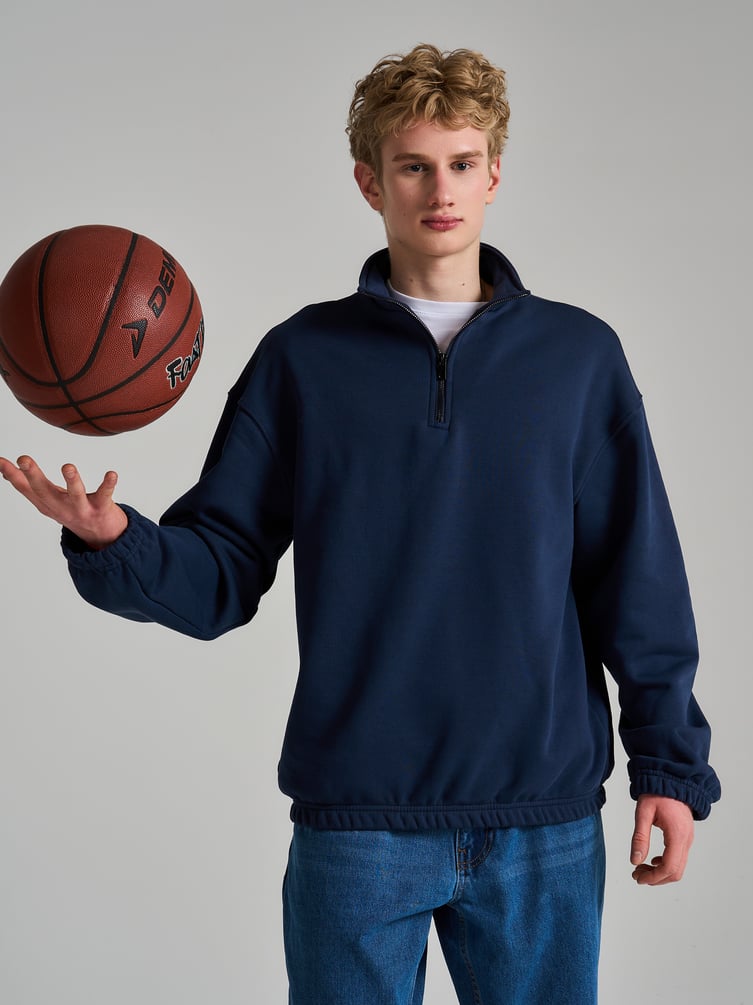 Утепленная толстовка с высоким горлом и начесом