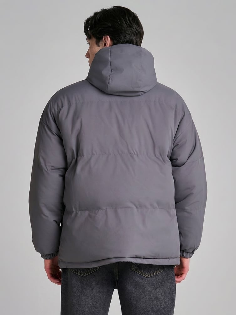 Куртка зимняя с капюшоном на синтепоне