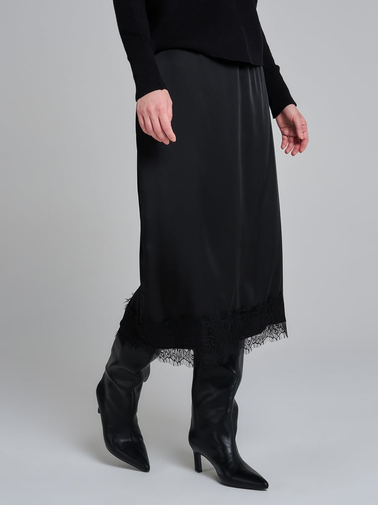 Юбка миди атласная с кружевом в бельевом стиле