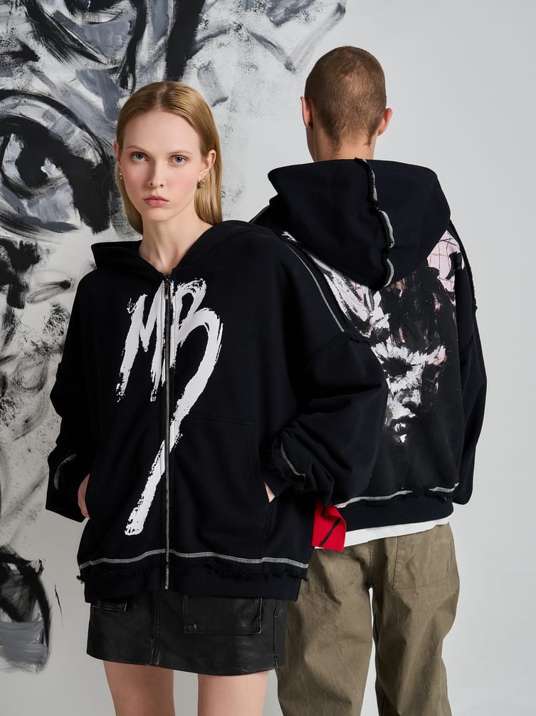 Толстовка с капюшоном и принтом Макс Борисов