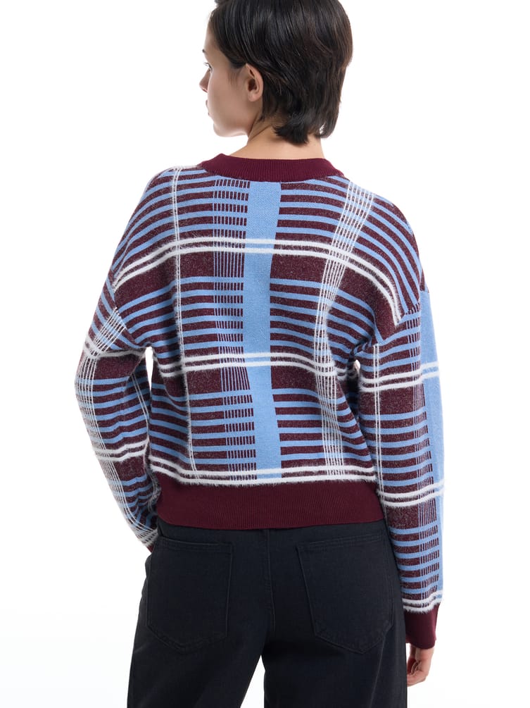 Джемпер трикотажный в клетку